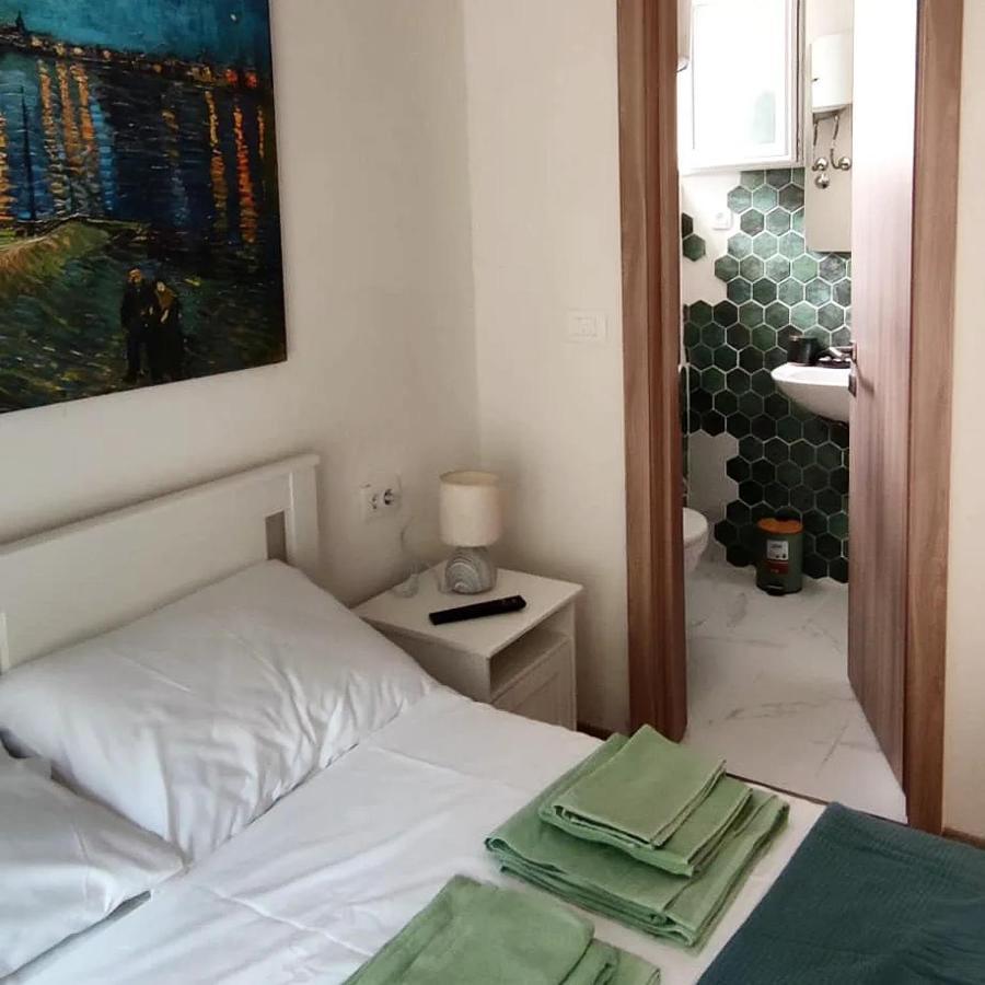 Bonaca Apartments Budva Ngoại thất bức ảnh